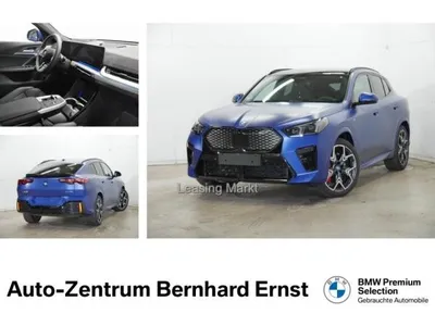 BMW BMW iX2 xDrive30 M Sportpaket Panorama Head-Up AHK im Auto Abo von LeasingMarkt.de