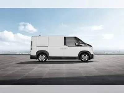 Kia Kia PV5 Cargo L2H1 51,5 kWh PLUS / Allwetter / WARTUNG+VERSCHLEIß OPTIONAL im Auto Abo von LeasingMarkt.de