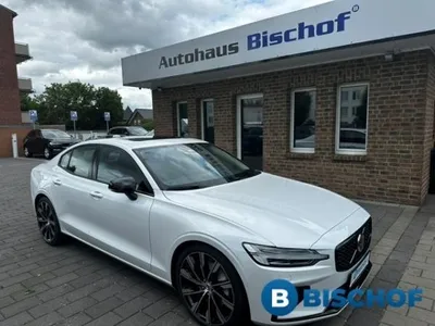 Volvo Volvo S60 B4 Plus Dark Mild Hybr ACC Panorama Standh 20'' im Auto Abo von LeasingMarkt.de