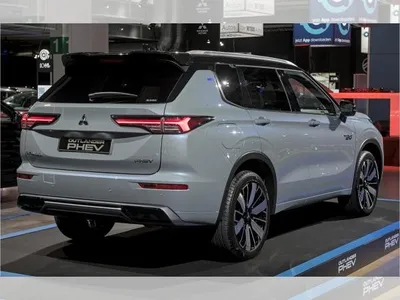Mitsubishi Mitsubishi Outlander 2.4 BASIS PHEV ***GEWERBEAKTION*** im Auto Abo von LeasingTime