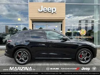 Alfa Romeo Alfa Romeo Stelvio ~Veloce~Q4~ACC~HarmanKardon~Allwetter im Auto Abo von LeasingMarkt.de