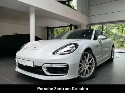 Porsche Porsche Panamera 4S E-Hybrid Head-Up Hinterachsl SD im Auto Abo von LeasingMarkt.de