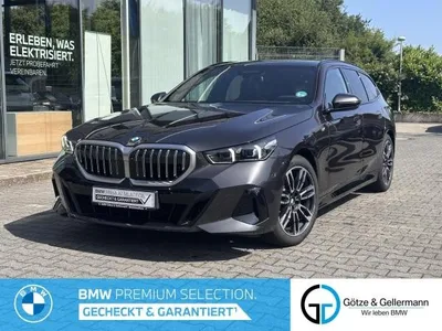 BMW BMW 520 d Touring M Sport /Pano AHK Autobahnassistent im Auto Abo von LeasingMarkt.de