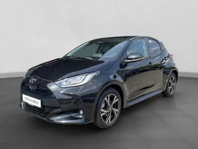 Toyota Toyota Yaris Hybrid Teamplayer inkl. Comfort Paket & Safety Paket 🚀​🚀Engelbart-Deal🚀​🚀 im Leasing von LeasingMarkt.de