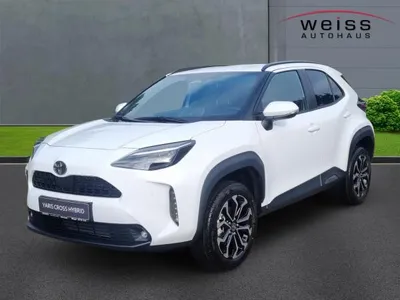 Toyota Toyota Yaris Cross Hybrid Teamplayer 1.5*Navi*LED*ACC*SHZ*LHZ*EPH* im Leasing von LeasingMarkt.de