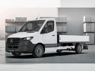 Mercedes Mercedes-Benz Sprinter 📌 Fahrgestell PRO 311 CDI standard📌ALU-PRITSCHE 📌FWD 📌 Anhängerkupplung📌Staukästen Li+Re 📌Rückfahrka im Auto Abo von LeasingTime