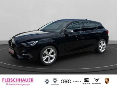 Seat Seat Leon FR 1.5 eTSI Matrix-LED Kamera Lenkrad-Heizung im Auto Abo von LeasingTime