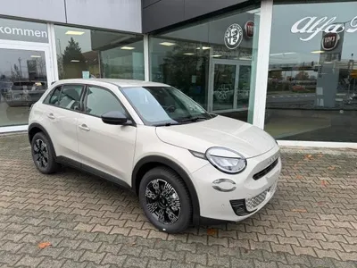 Fiat Fiat 600 Hybrid Business Edition 1.2 T3 Verfügbar in 3 Farben Abholung Mannheim im Auto Abo von LeasingMarkt.de