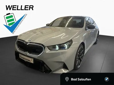 BMW BMW M5 DrAsProf FernP 360° CarbonExt AHK SitzAC im Auto Abo von Mobile.de