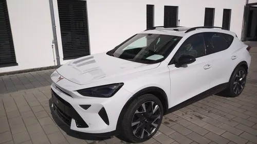 Cupra Cupra Formentor VZ Cupra 2.0 TSI 245 kW (333 PS) 7-Gang-DSG 4Drive Allrad im Auto Abo von Faaren