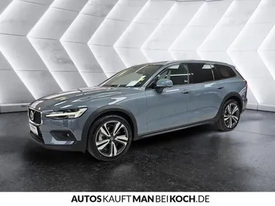 Volvo Volvo V60 Cross Country B5 AWD Ultimate ACC BLIS PANO HUD H/K TOP im Auto Abo von LeasingMarkt.de