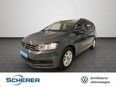 VW Volkswagen Touran 1.5 TSI Comfortline, 7-Sitzer, Navi, Sitzh., APP, Allwetter im Auto Abo von LeasingMarkt.de