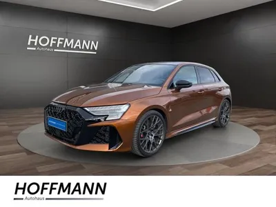 Audi Audi RS3 Sportback / Exclusive Ipanemabraun / HUD / SONOS / LEDER / MATRIX / Memory / Massage im Auto Abo von LeasingMarkt.de