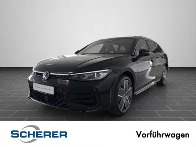 VW Volkswagen Passat Variant R-Line 2.0 TDI DSG AHK NAVI PANO im Leasing von LeasingMarkt.de