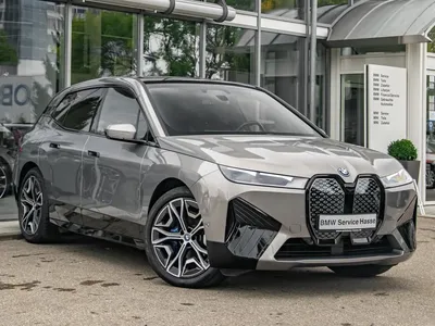 BMW BMW iX xDr 40 M-Sport SkyLounge H/K AHK DrAsProff 360° im Auto Abo von Faaren