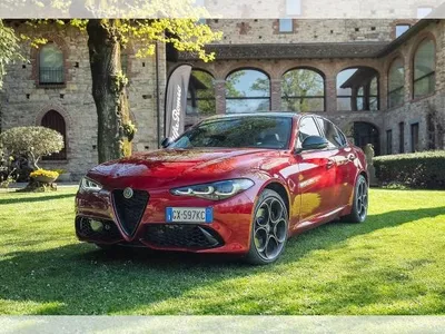 Alfa Romeo Alfa Romeo Giulia 2.0 Turbo 16V AT8-Q4 Intensa im Auto Abo von LeasingMarkt.de