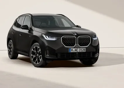 BMW BMW X3 BMW X3 M Sportpaket 20d xDrive 145.00 kW (197 PS) im Auto Abo von Faaren
