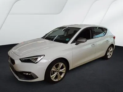 Seat Seat Leon 1.5 eTSI DSG - FR Matrix LED im Auto Abo von LeasingMarkt.de