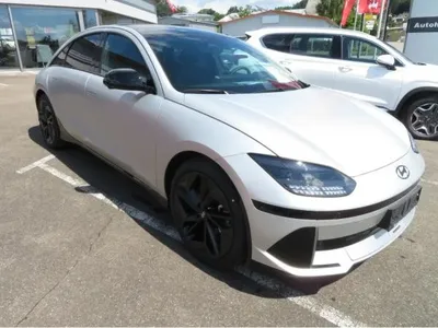 Hyundai Hyundai IONIQ 6 First Edition / Gravity Gold Matt im Auto Abo von LeasingMarkt.de