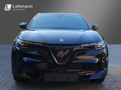 Alfa Romeo Alfa Romeo Junior Ibrida Q4 1,2 VGT 107kW - sofort verfügbar- im Auto Abo von LeasingTime
