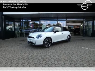 MINI MINI Cooper E Classic Trim Paket L Pano HUD Harman/Kardon im Auto Abo von LeasingMarkt.de