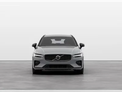 Volvo Volvo V60 B4 Benzin Plus Dark **GEWERBE BESTELLFAHRZEUG** im Auto Abo von LeasingMarkt.de