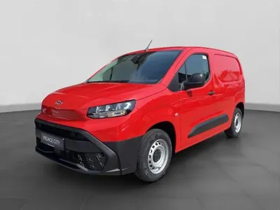 Toyota Toyota Proace City L1 verblecht 4-türig Meister 1,2-l-Turbo Benziner🚧👷♂️ Sonderlackierung Firered EINZELSTÜCK im Auto Abo von LeasingMarkt.de
